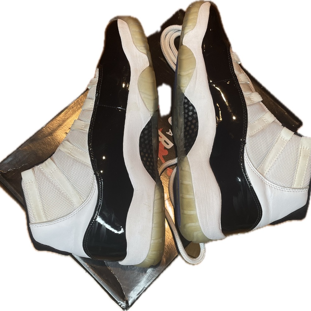 Air Jordan 11 Retro - Concord